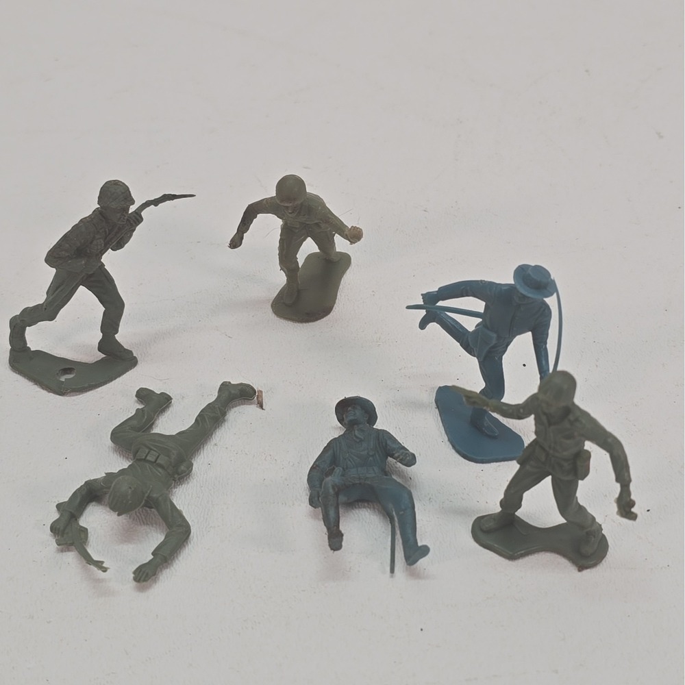 7 Figures 2 Are 1963 Marx "MCMLXIII" WW2 American US Soldiers 1/32 Scale